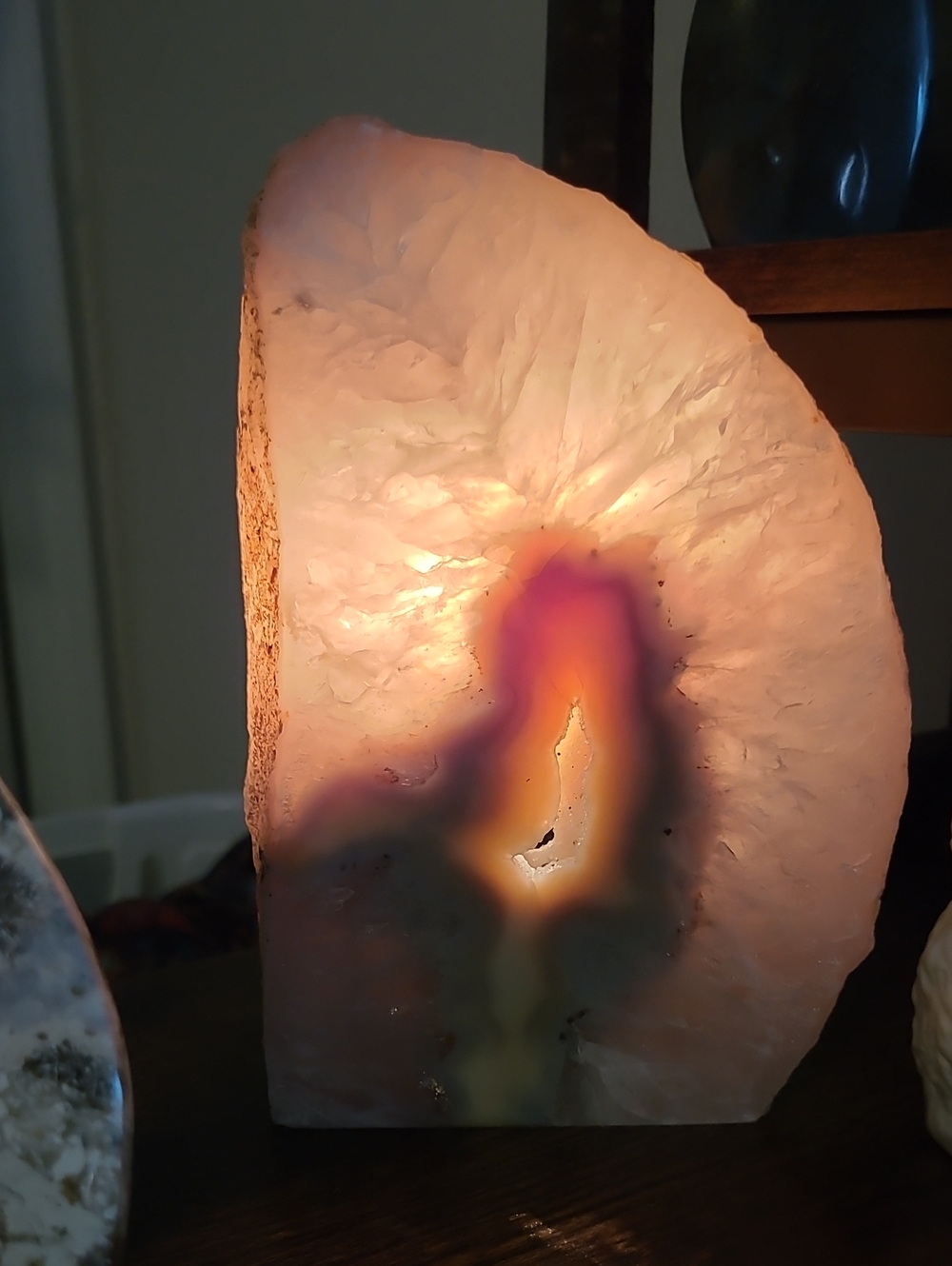 Agate Geode Lamp - Picture 2 of 2